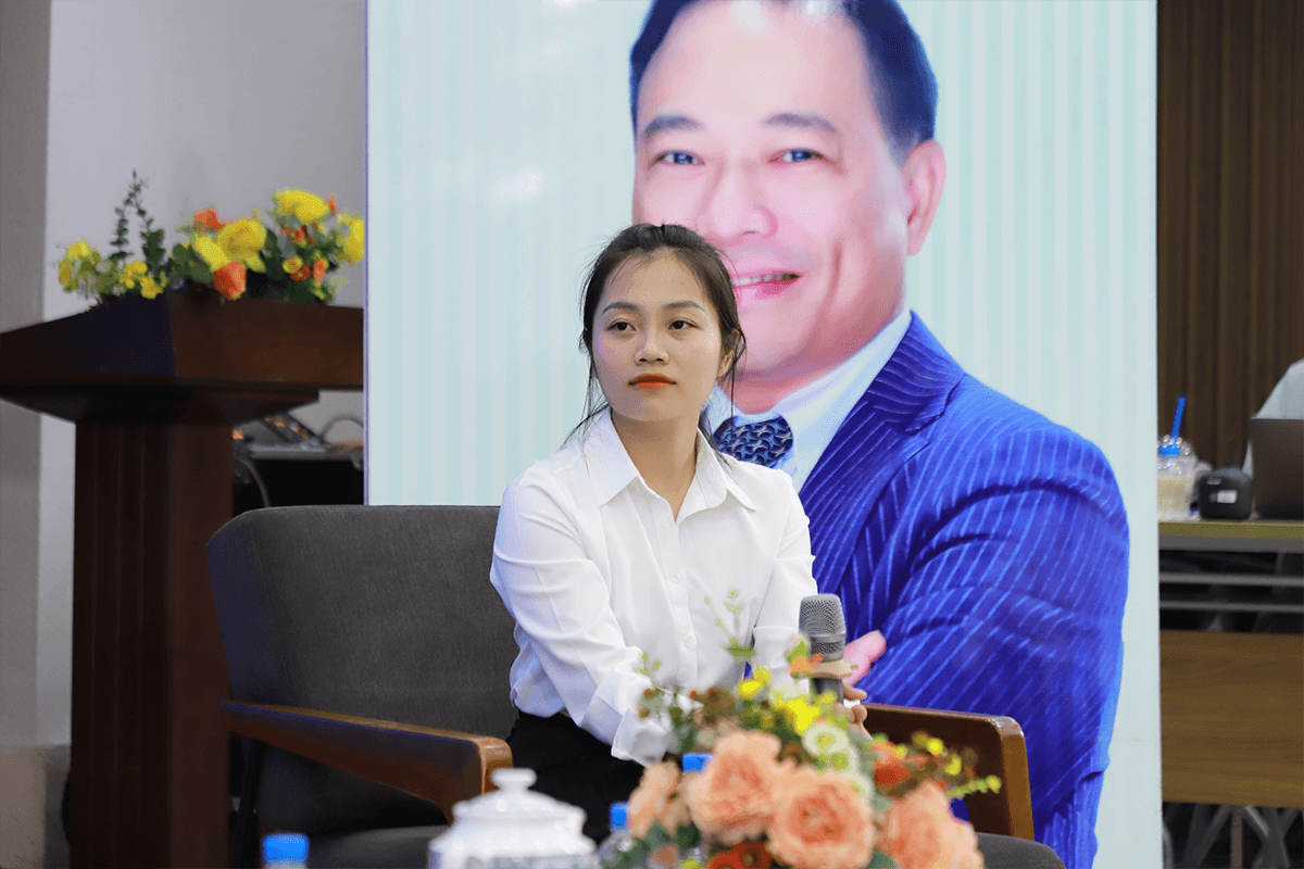 Hồ Thị Hoàng Thơ